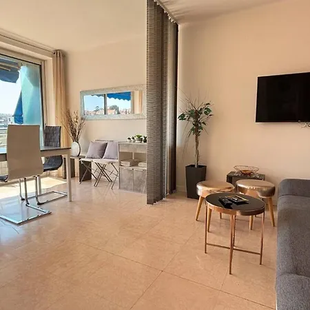 Beautiful 2 Bedroom Terrace And Parking Cannes
