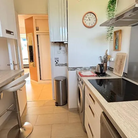 Beautiful 2 Bedroom Terrace And Parking Cannes