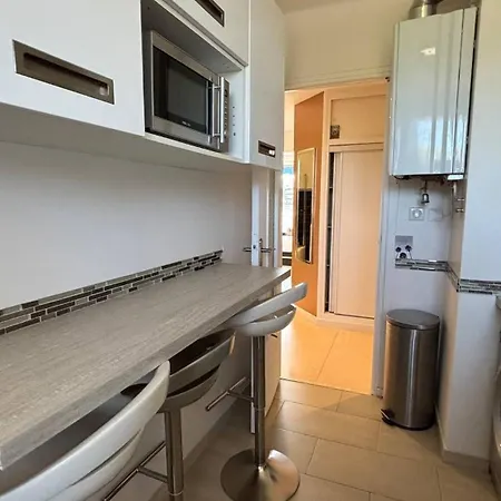 Beautiful 2 Bedroom Terrace And Parking Cannes